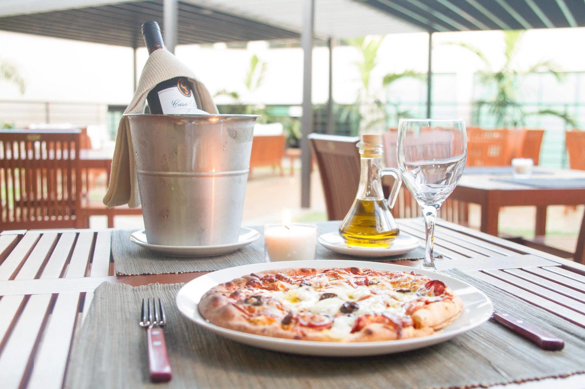 Gales Park Hotel Dourados Εξωτερικό φωτογραφία