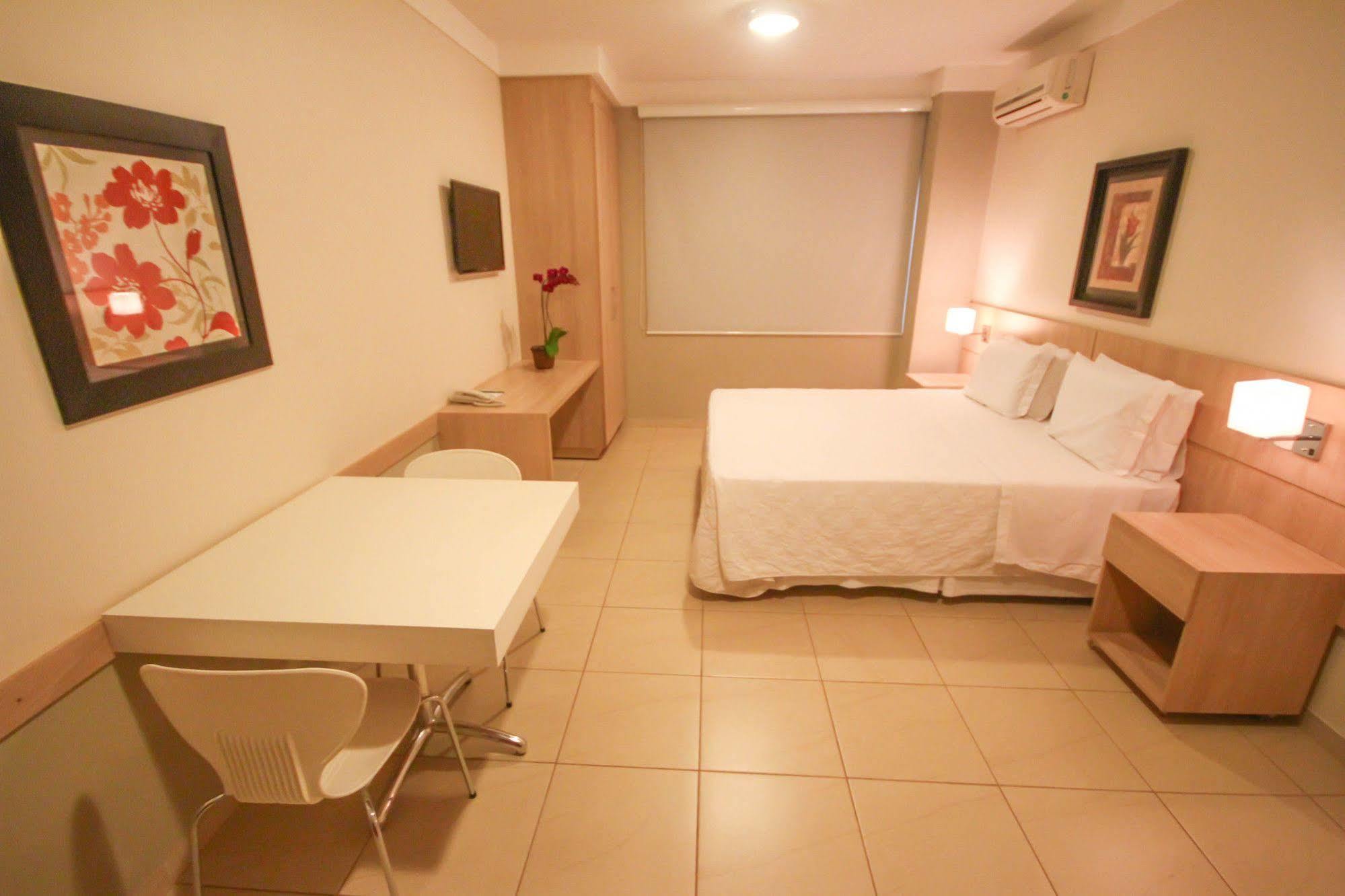 Gales Park Hotel Dourados Εξωτερικό φωτογραφία