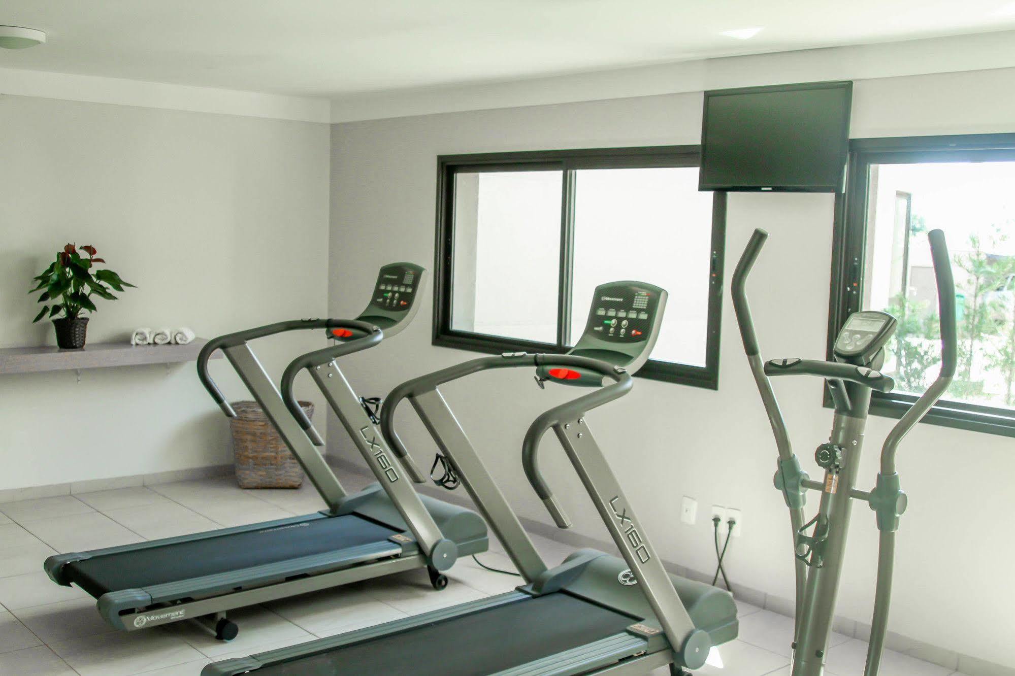 Gales Park Hotel Dourados Εξωτερικό φωτογραφία
